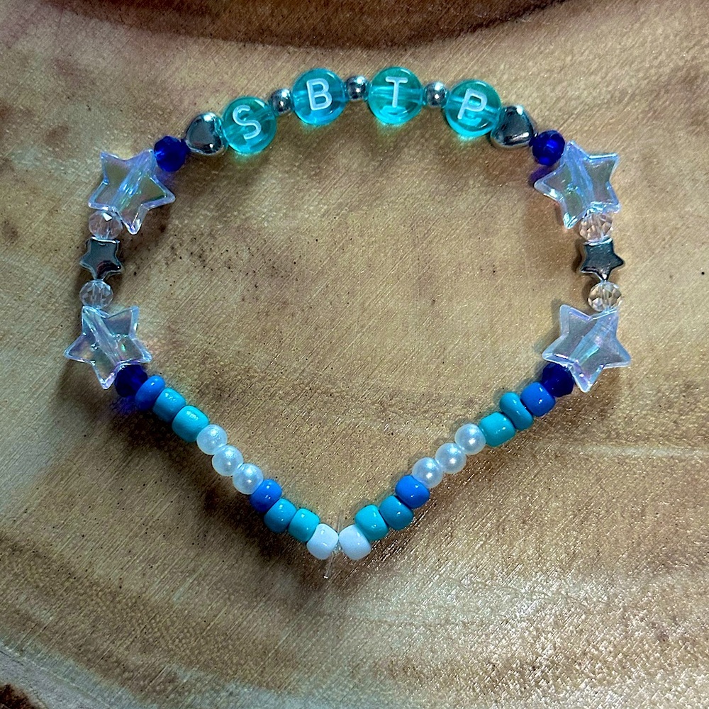 Taylor Swift Handmade Friendship Beaded Bracelet
“Stars By The Pocketful”